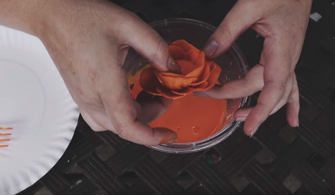 How to Dye Sola Wood Flowers