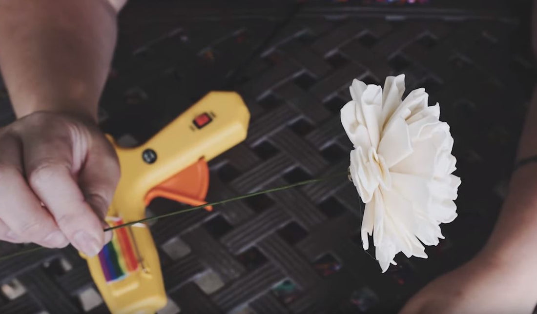 How to Stem Sola Wood Flowers