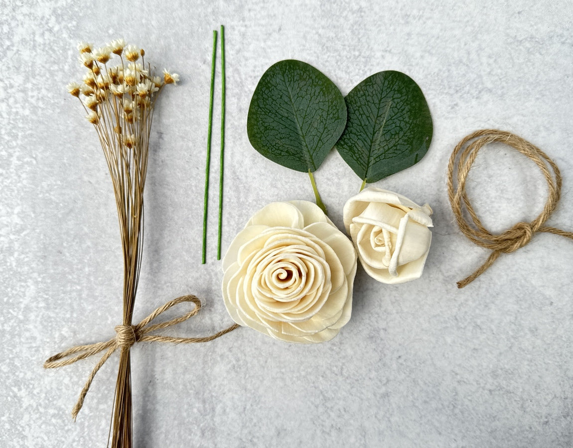 Sola Wood Flowers - Boutonniere Raw - Luv Sola Flowers