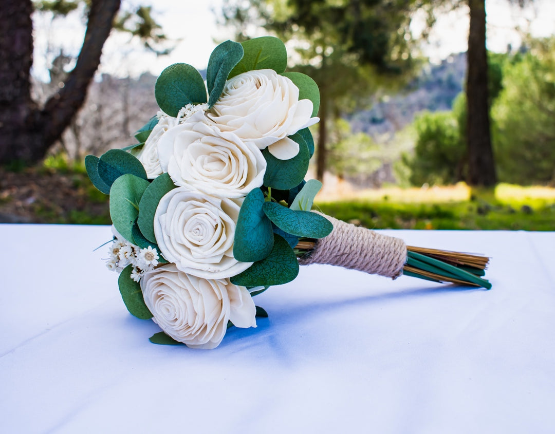 Sola Wood Flowers - Medium Bridesmaid Bouquet Raw - Luv Sola Flowers