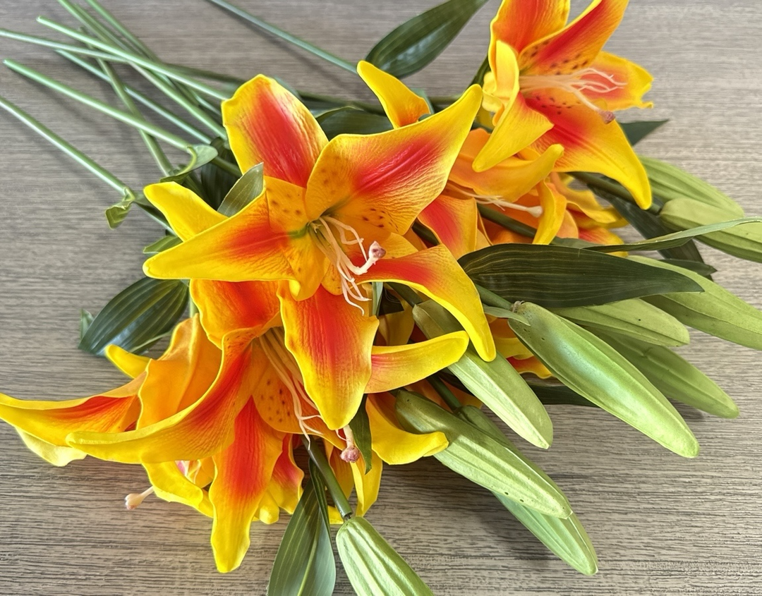 Real Touch Asiatic Lily Arrangement - Orange - Luv Sola Flowers