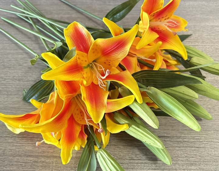 Real Touch Asiatic Lily Arrangement - Orange - Luv Sola Flowers