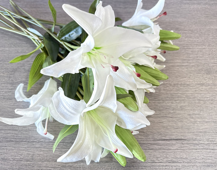Real Touch Asiatic Lily Arrangement - White - Luv Sola Flowers