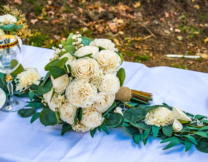 Sola Wood Flowers - Small Bridal Bouquet Raw - Luv Sola Flowers