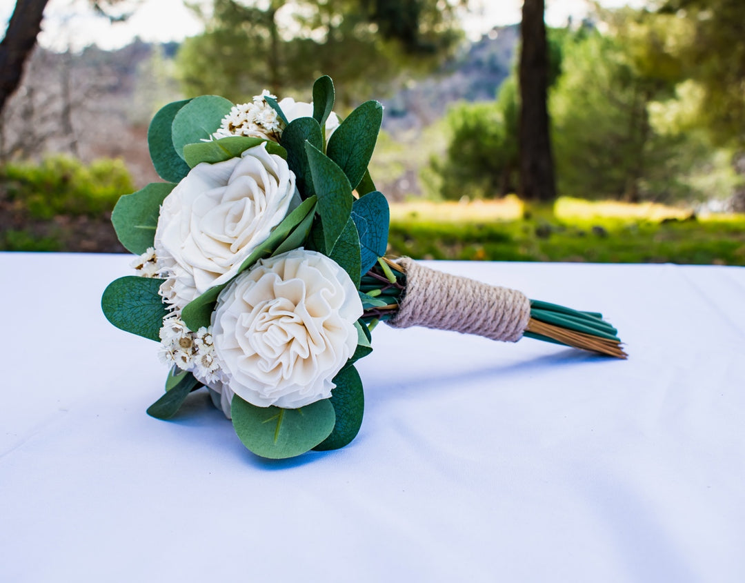 Sola Wood Flowers - Small Bridesmaid Bouquet Raw - Luv Sola Flowers